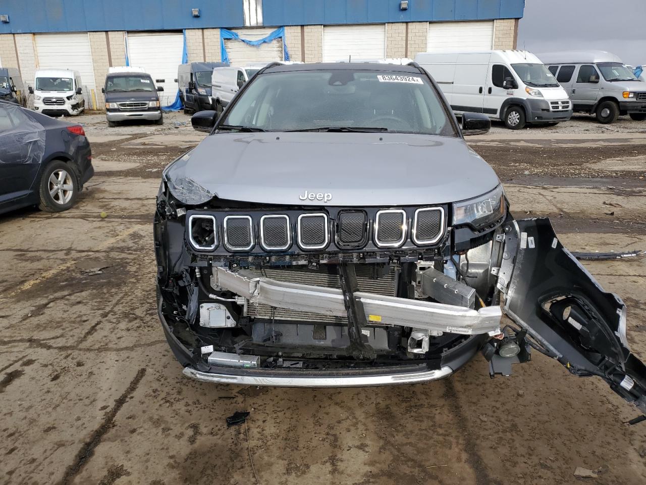 2022 Jeep Compass - Image 5