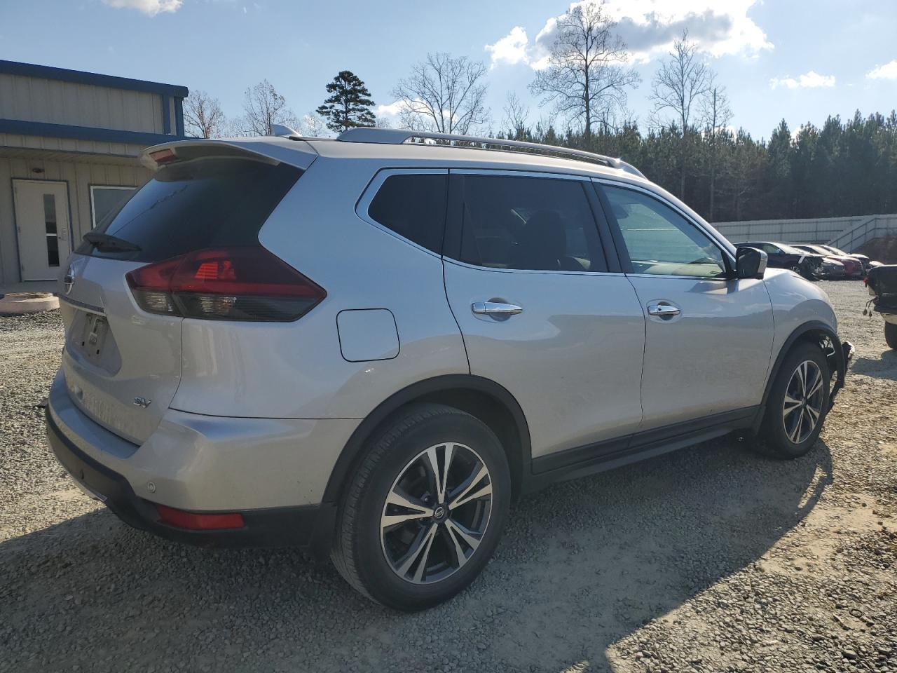 2019 Nissan Rogue - Image 3