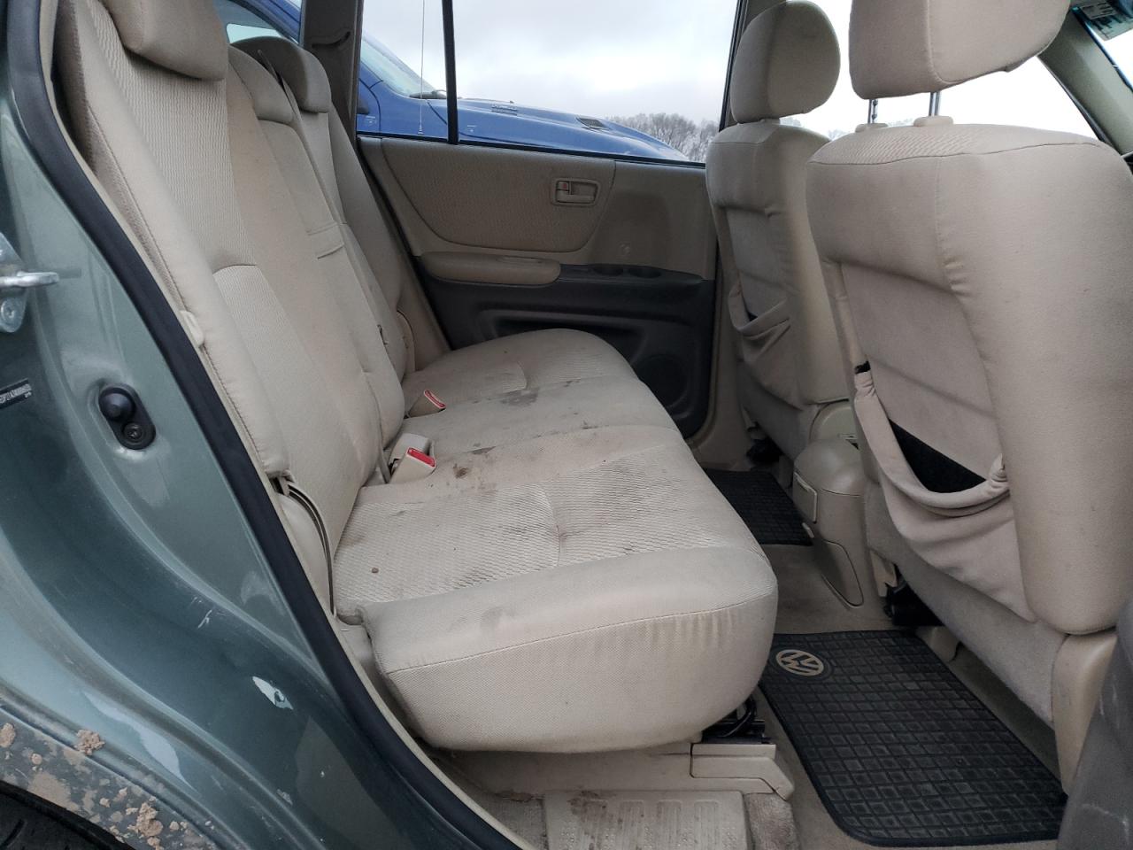 2004 Toyota Highlander - Image 11