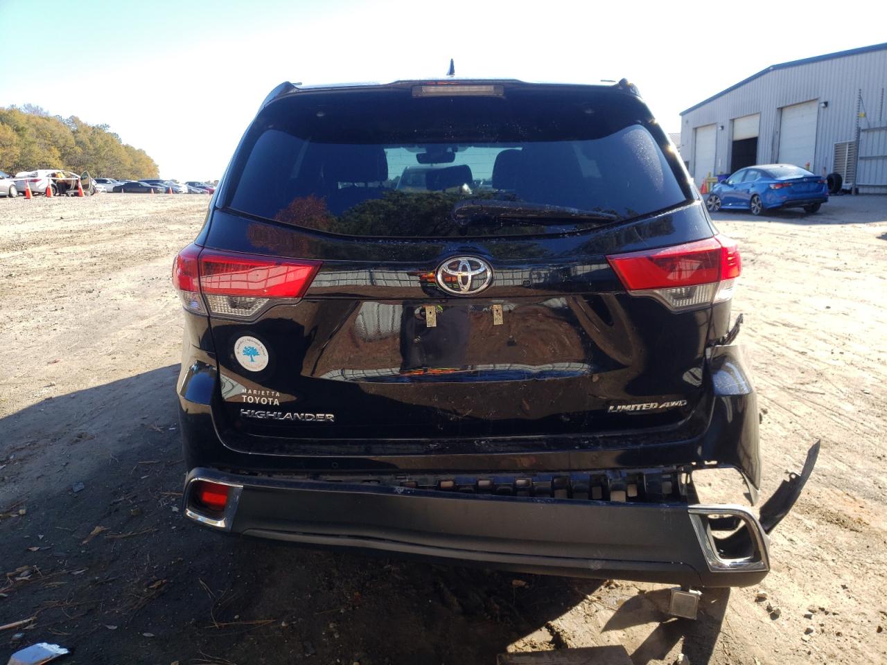 VIN 5TDDZRFH1KS703325 2019 TOYOTA HIGHLANDER no.6