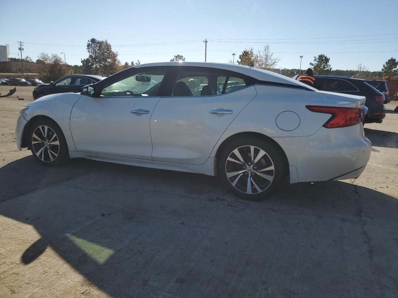 2017 Nissan Maxima - Image 2