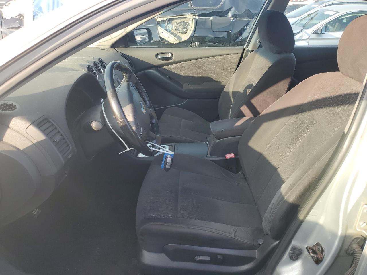 2010 Nissan Altima - Image 7