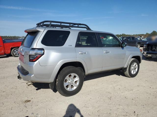  TOYOTA 4RUNNER 2022 Srebrny