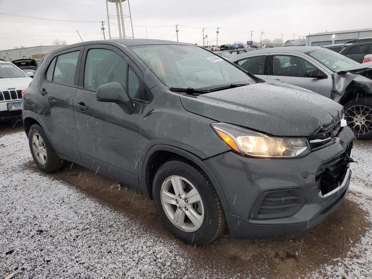 2020 Chevrolet Trax - Image 4
