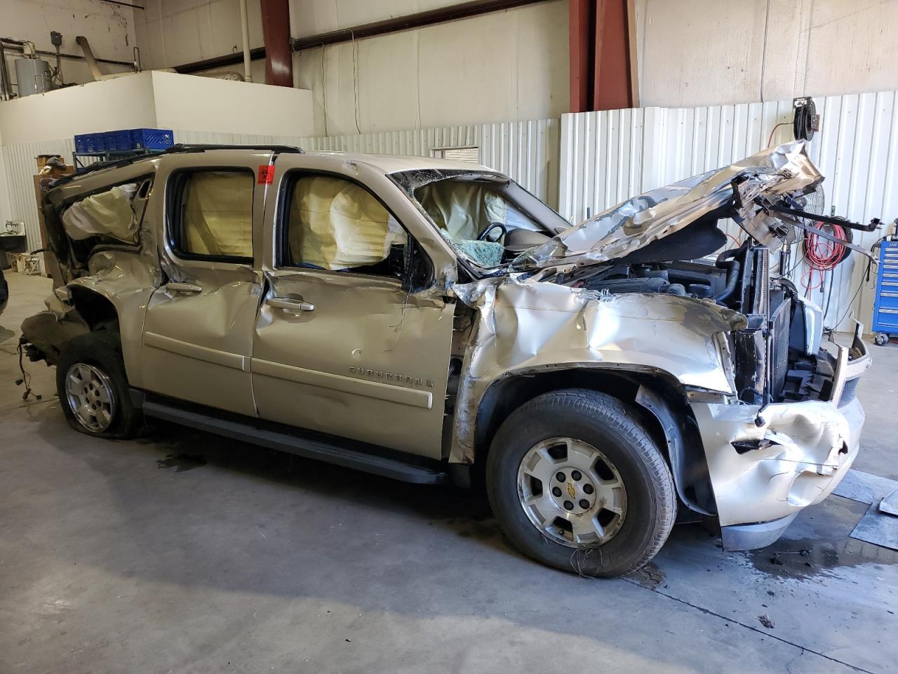 2008 Chevrolet Suburban - Image 4