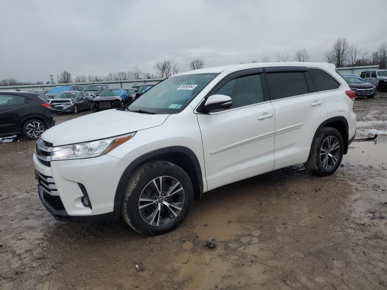 2018 TOYOTA HIGHLANDER