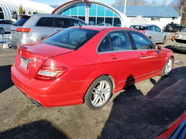  MERCEDES-BENZ C-CLASS 2014 Czerwony