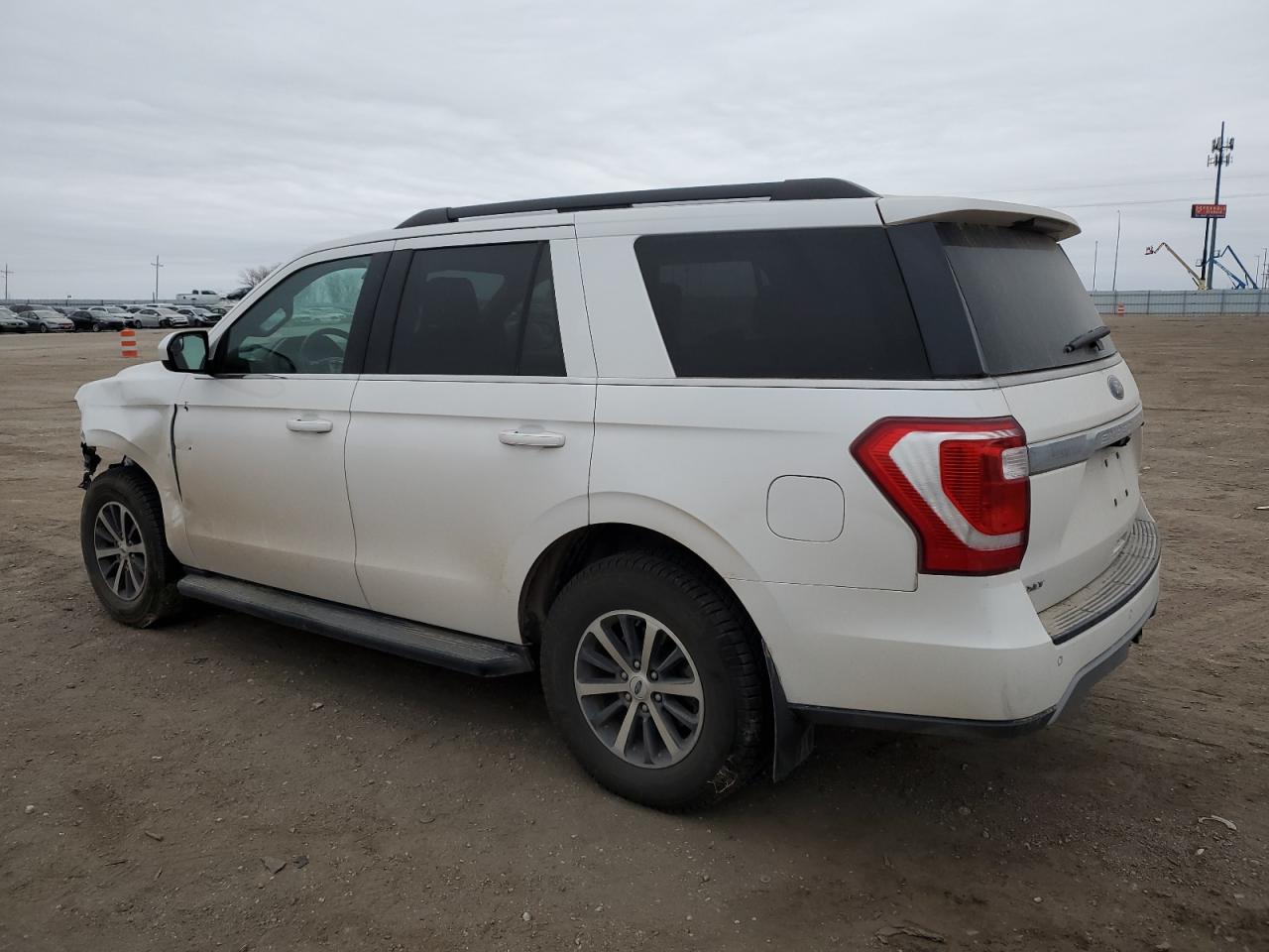 2019 Ford Expedition - Image 2