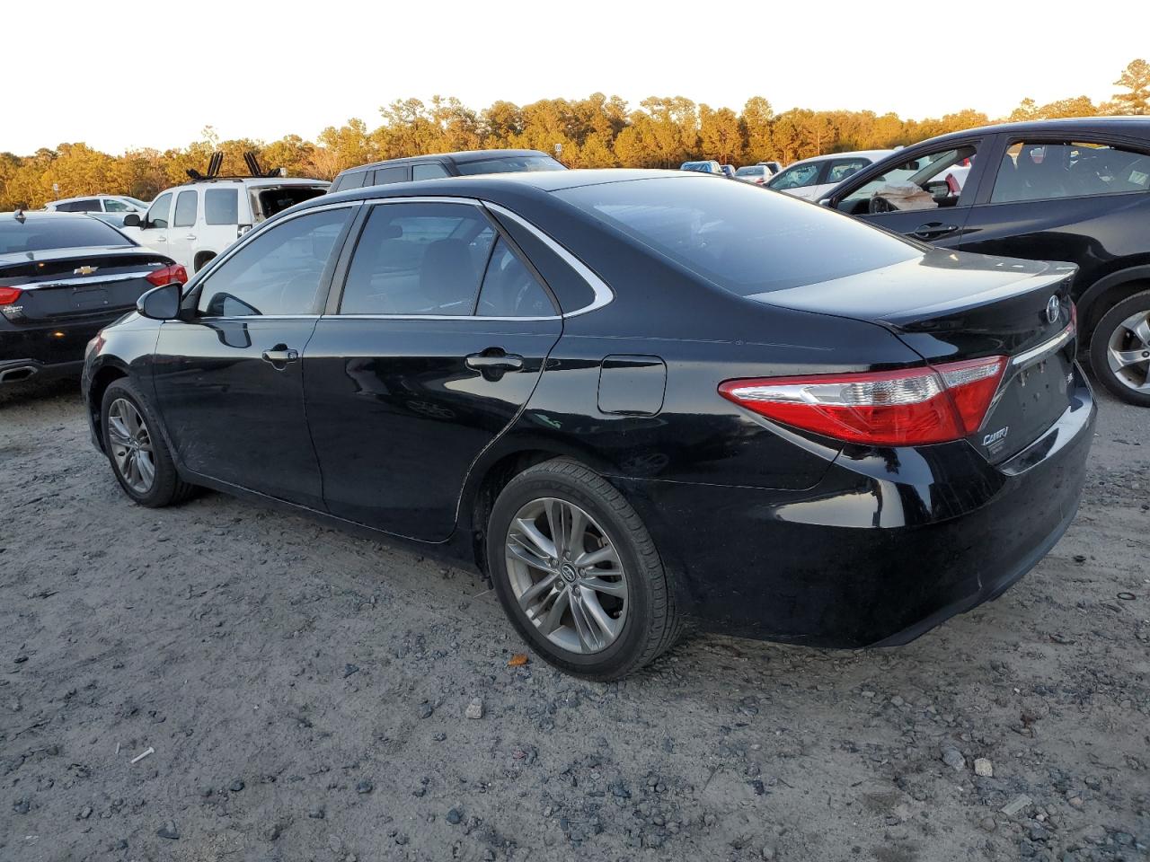 VIN 4T1BF1FK7HU714312 2017 TOYOTA CAMRY no.2