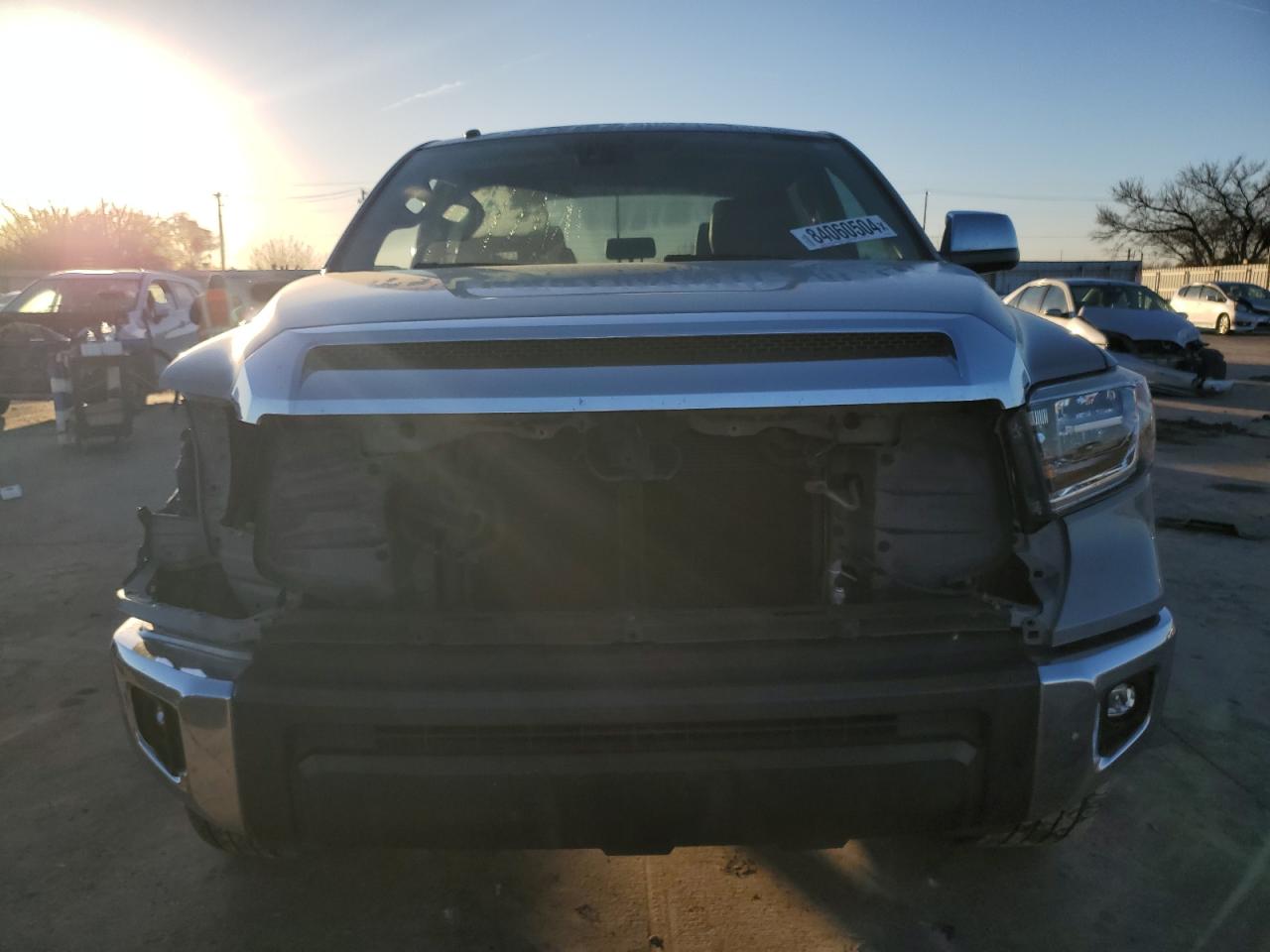 VIN 5TFFY5F16JX237455 2018 TOYOTA TUNDRA no.5