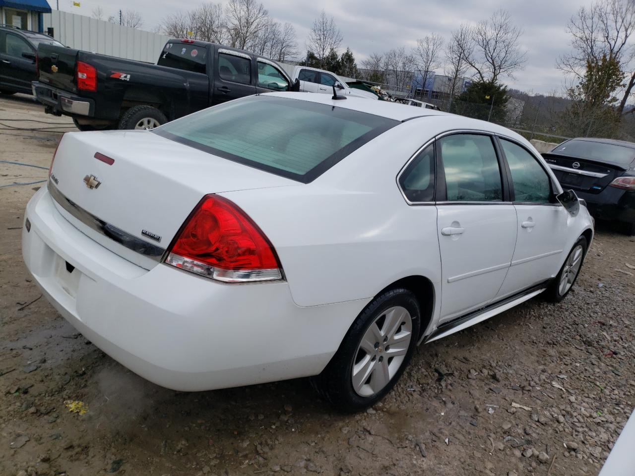 2011 Chevrolet Impala - Image 3