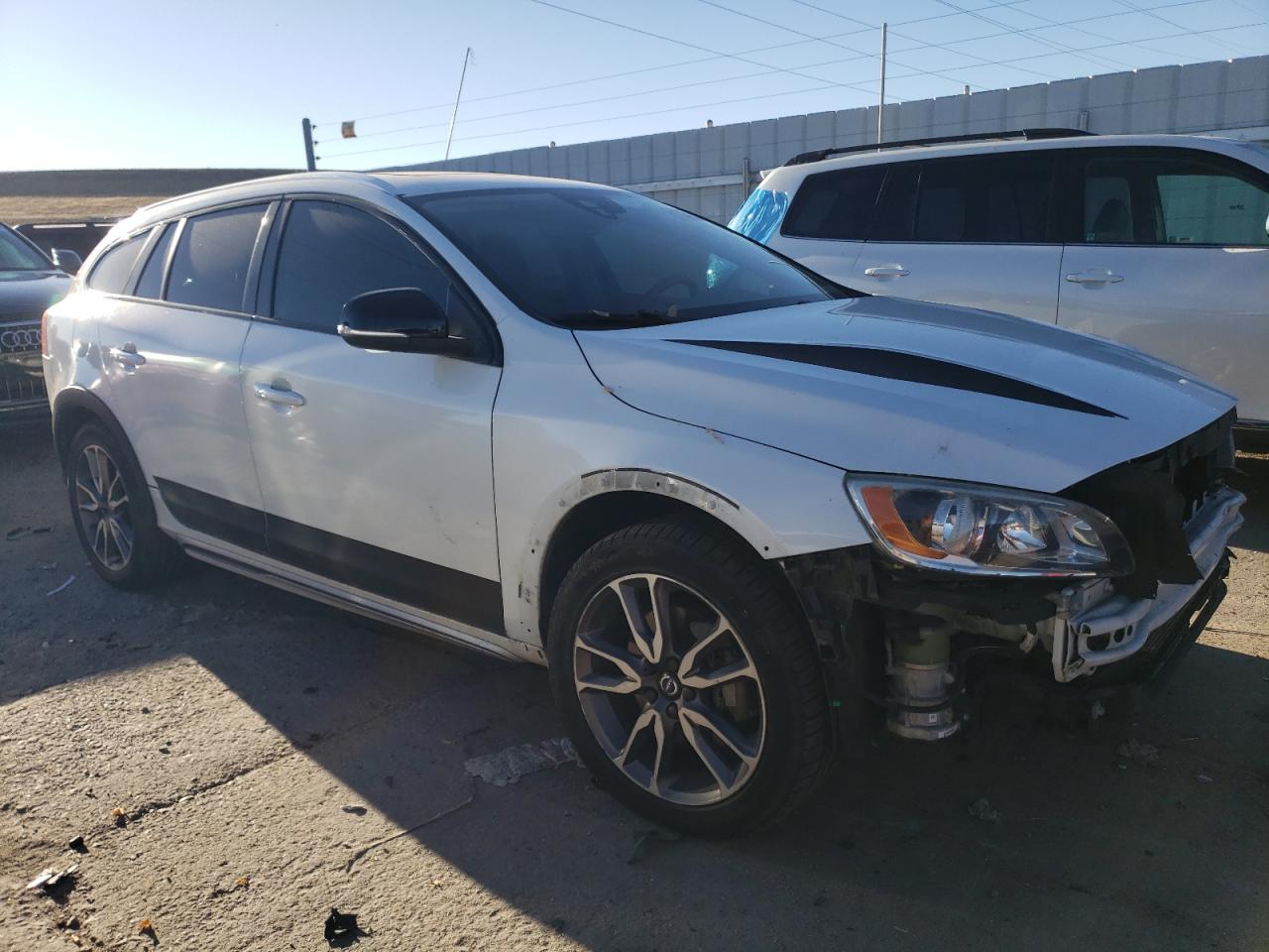 VIN YV4612HK7G1019512 2016 VOLVO V60 no.4