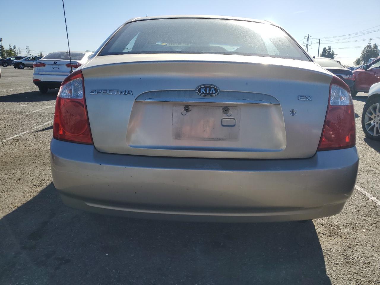 2006 Kia Spectra Lx VIN: KNAFE121365327850 Lot: 83449884