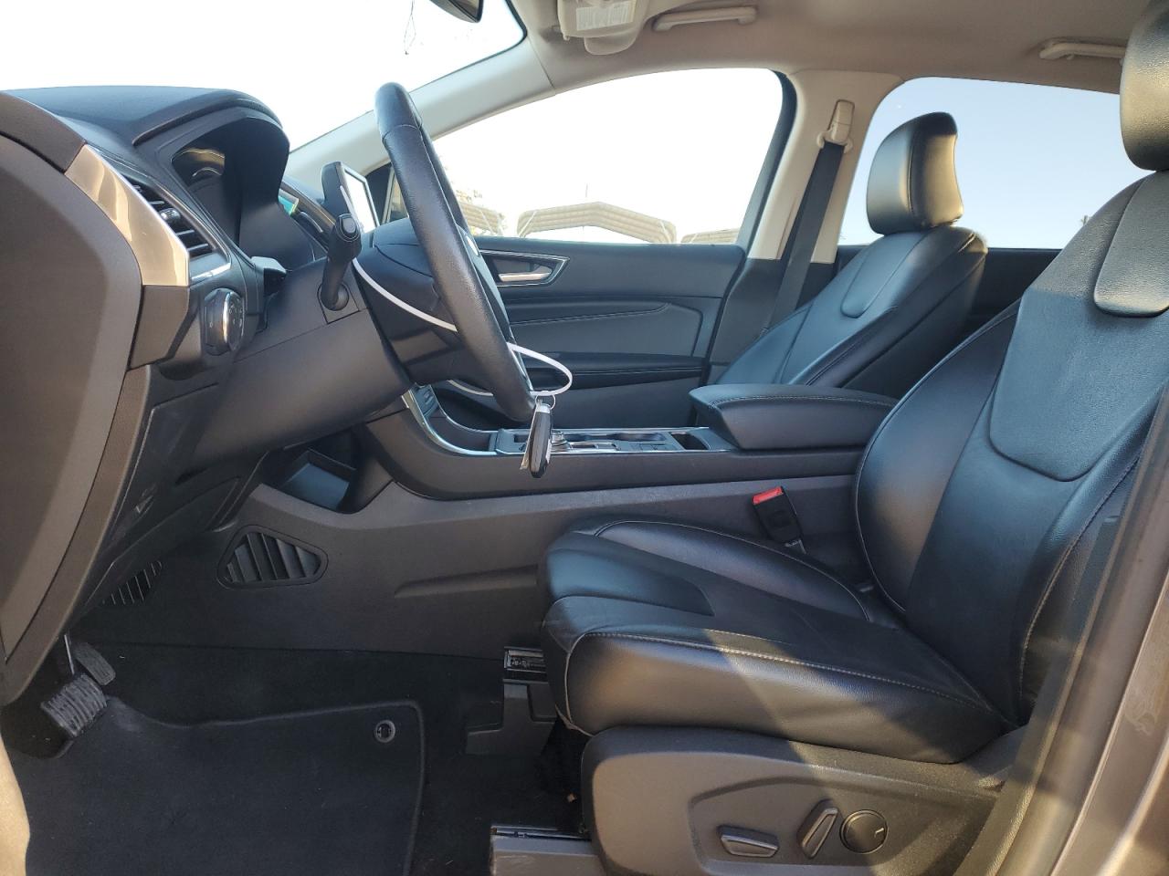 2022 Ford Edge - Image 7