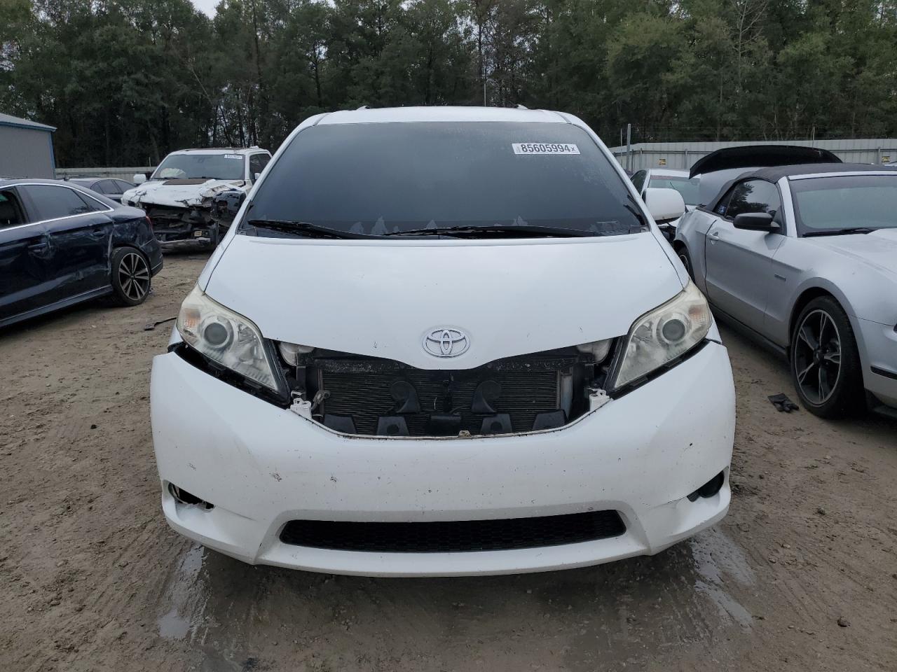 VIN 5TDKK3DC5ES443600 2014 TOYOTA All Models no.5