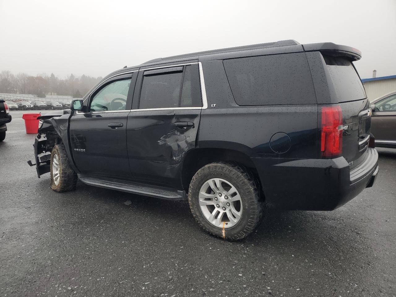 1GNSKBKC6JR276550 2018 CHEVROLET TAHOE - Image 2