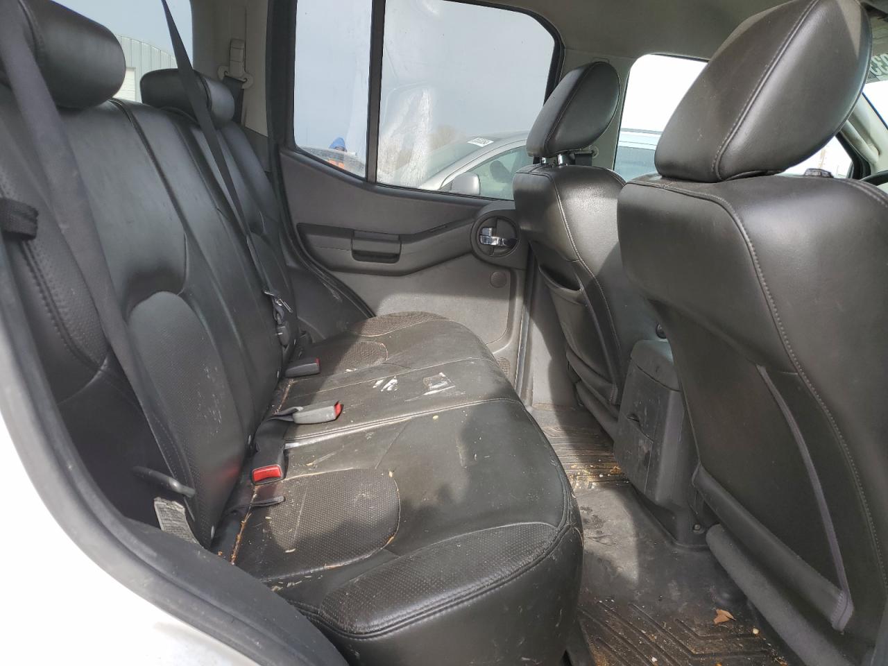 2010 Nissan XTerra - Image 10