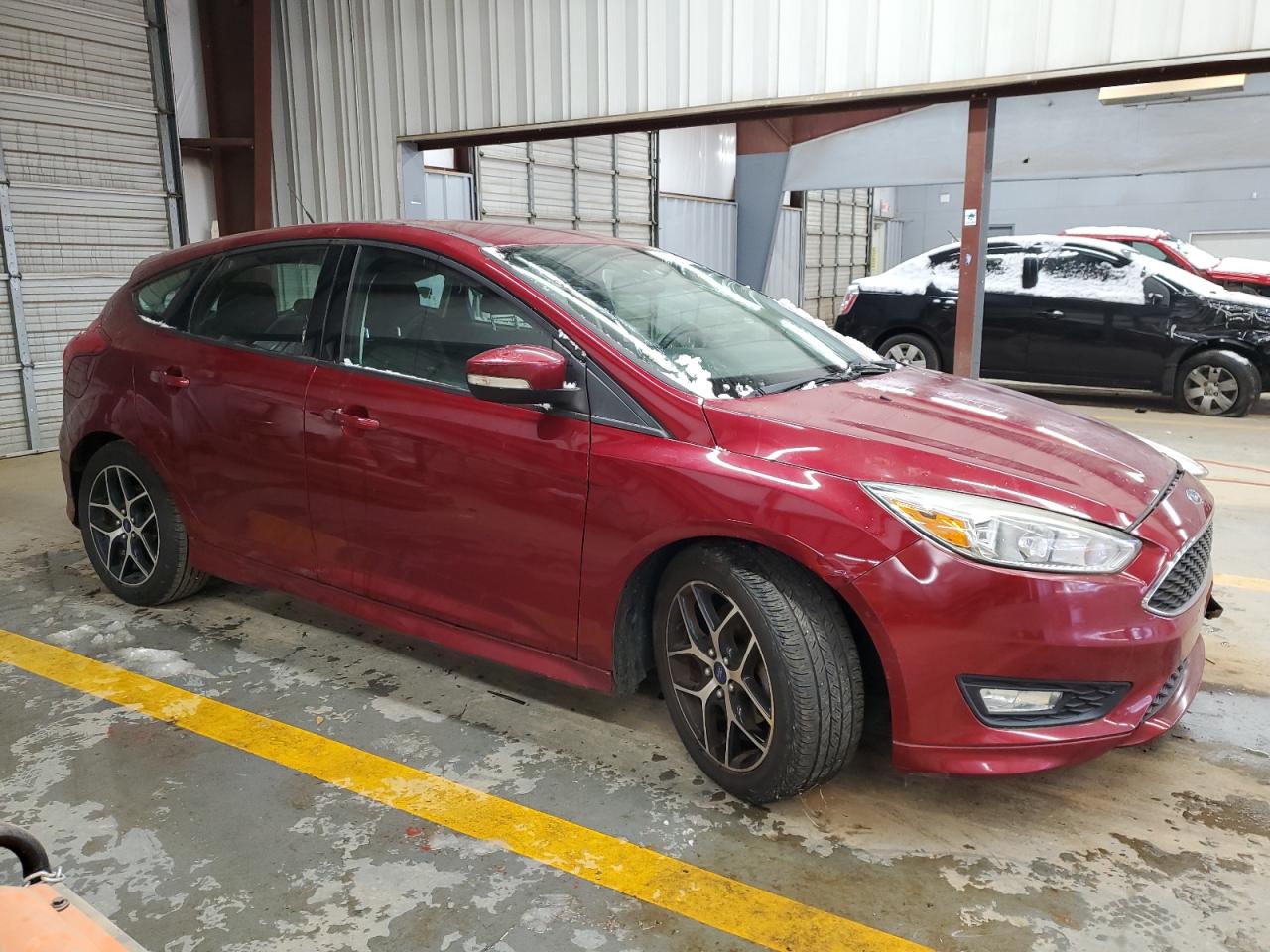 VIN 1FADP3K24FL286364 2015 FORD FOCUS no.4