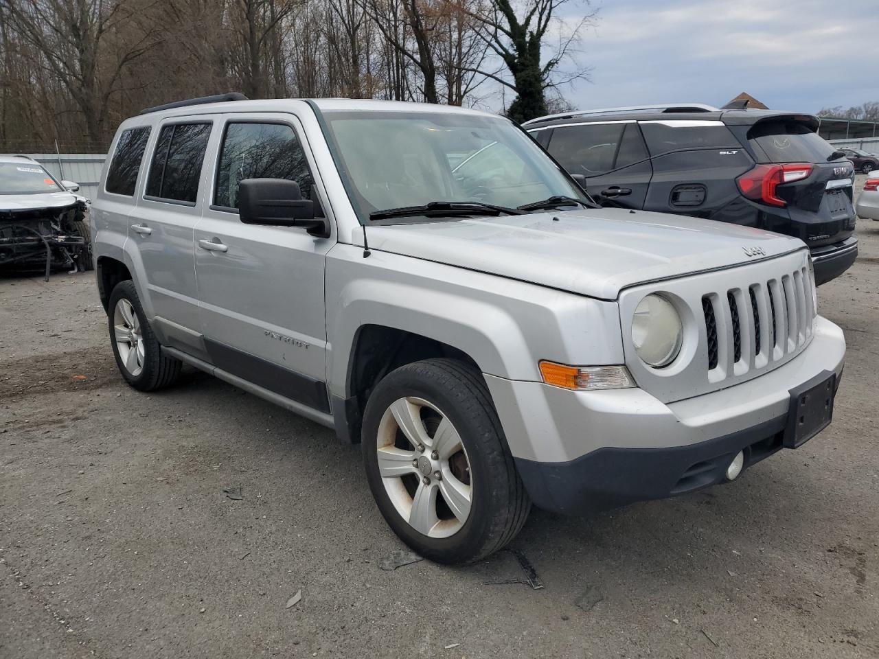 2011 Jeep Liberty (Patriot) - Image 4