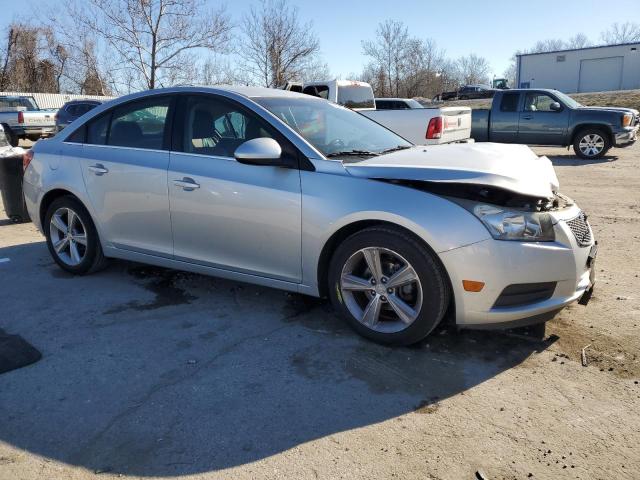 Sedans CHEVROLET CRUZE 2014 Srebrny