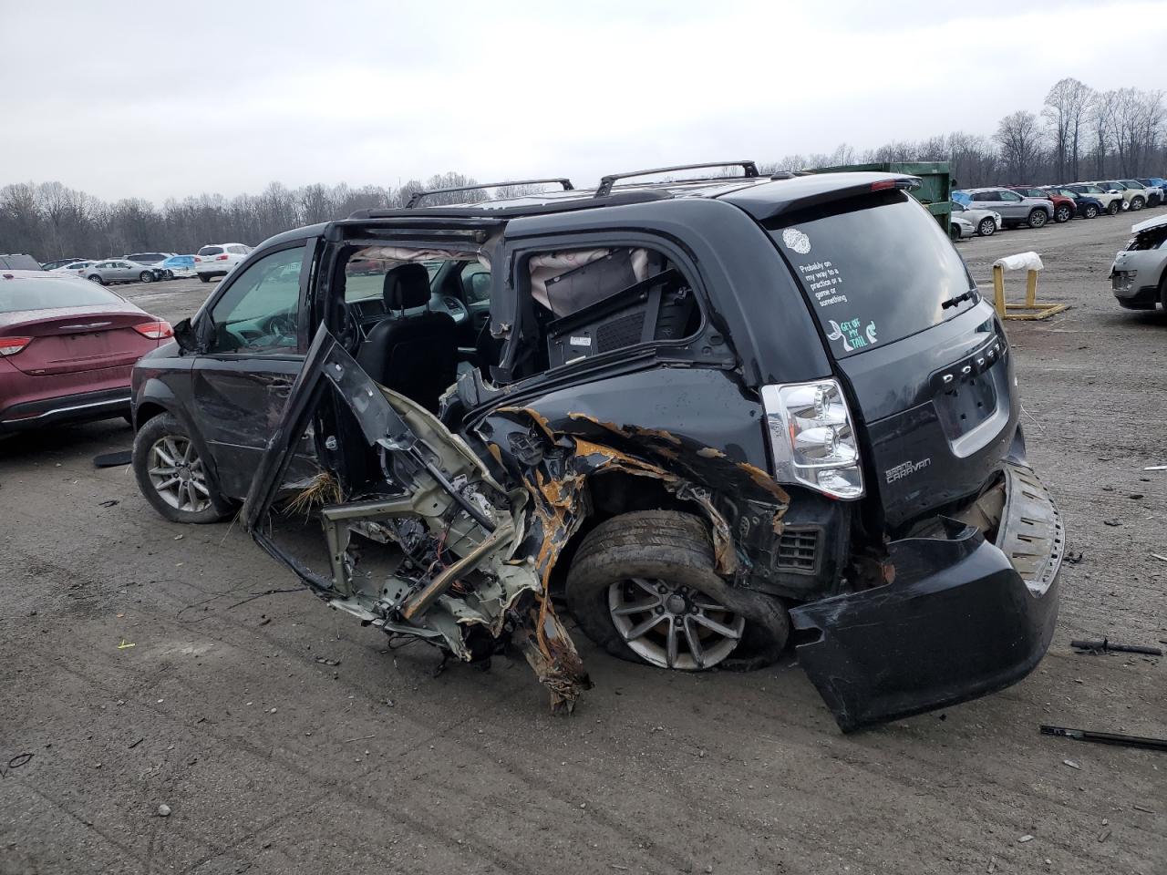 2014 Dodge Caravan - Image 2