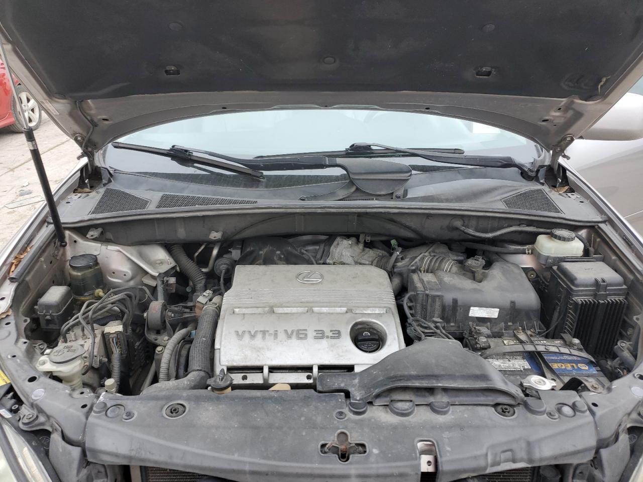 2005 Lexus RX - Image 14