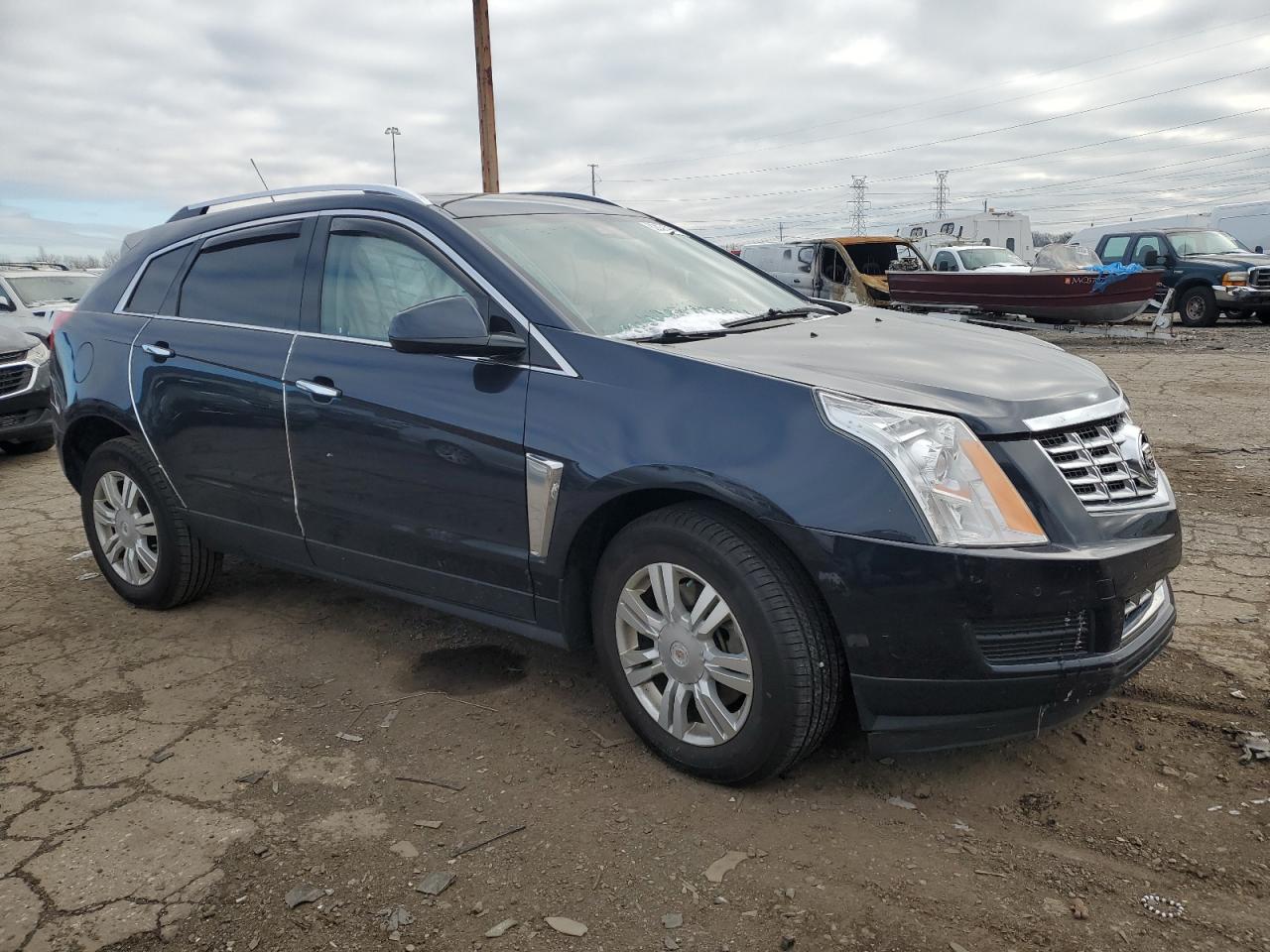 VIN 3GYFNBE32FS621360 2015 CADILLAC SRX no.4