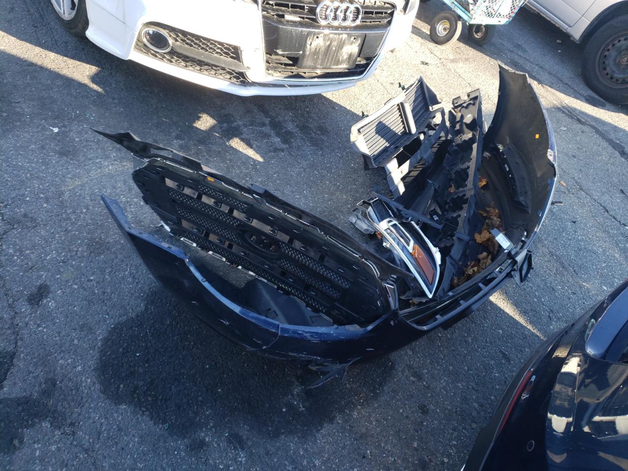 2017 Ford Taurus - Image 12