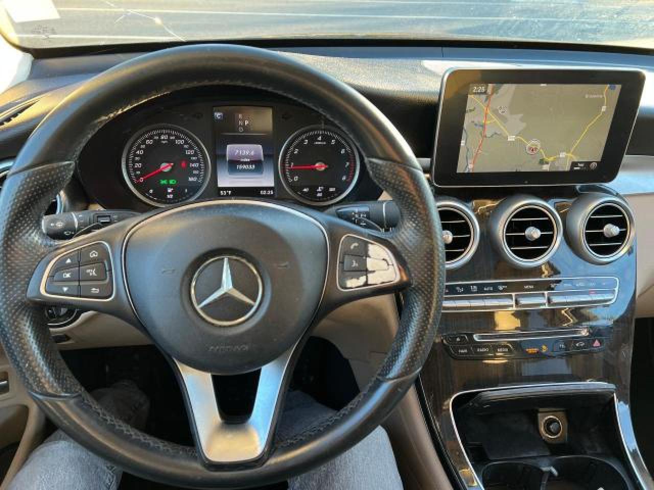 WDC0G4JB8GF052044 2016 Mercedes-Benz Glc 300