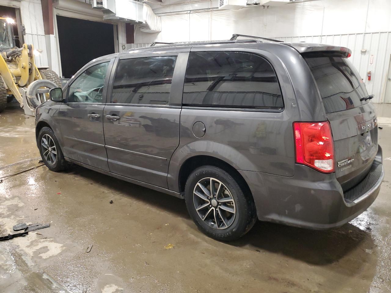 2017 Dodge Caravan - Image 2