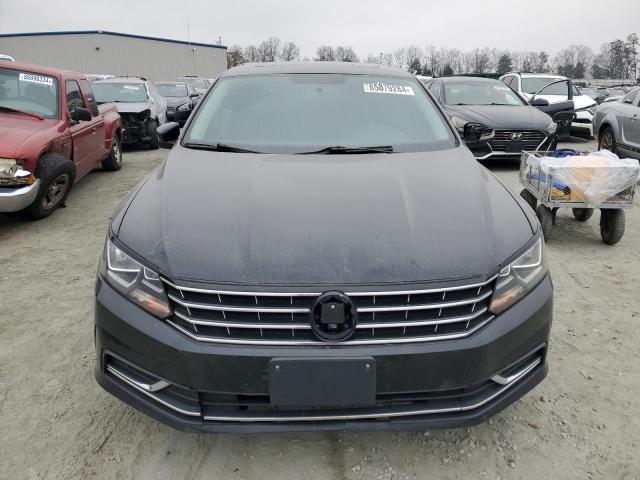  VOLKSWAGEN PASSAT 2019 Черный