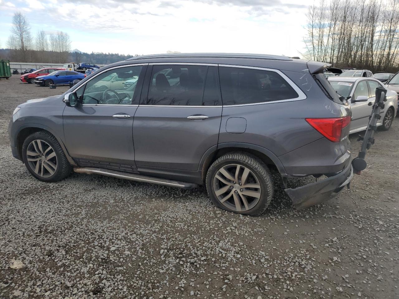 2016 Honda Pilot - Image 2