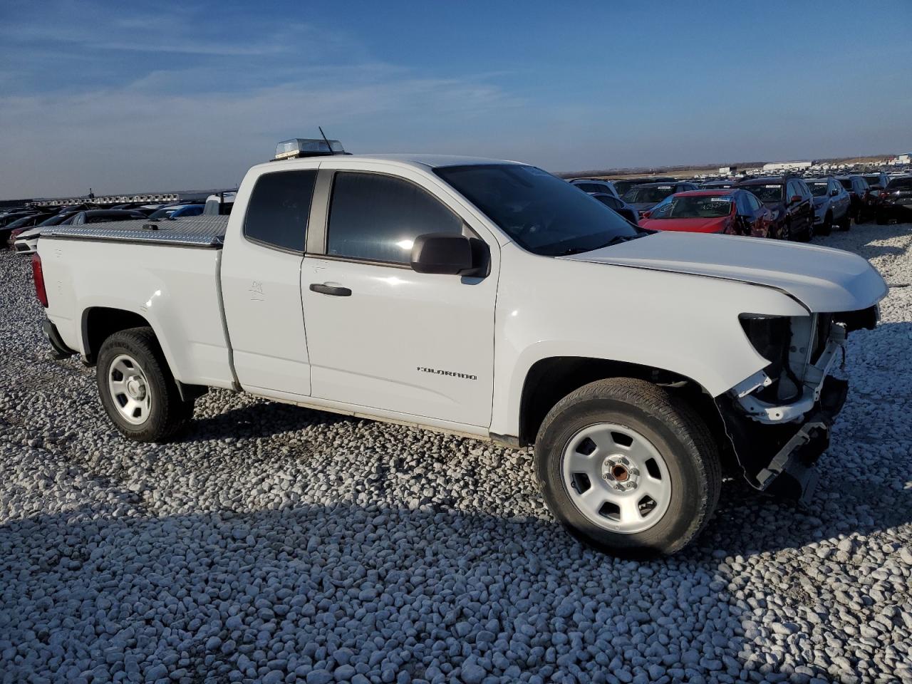 VIN 1GCHSBEA9N1188075 2022 CHEVROLET COLORADO no.4