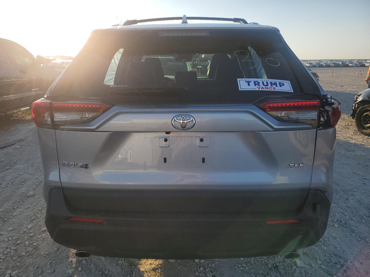 2024 Toyota RAV 4 - Image 6