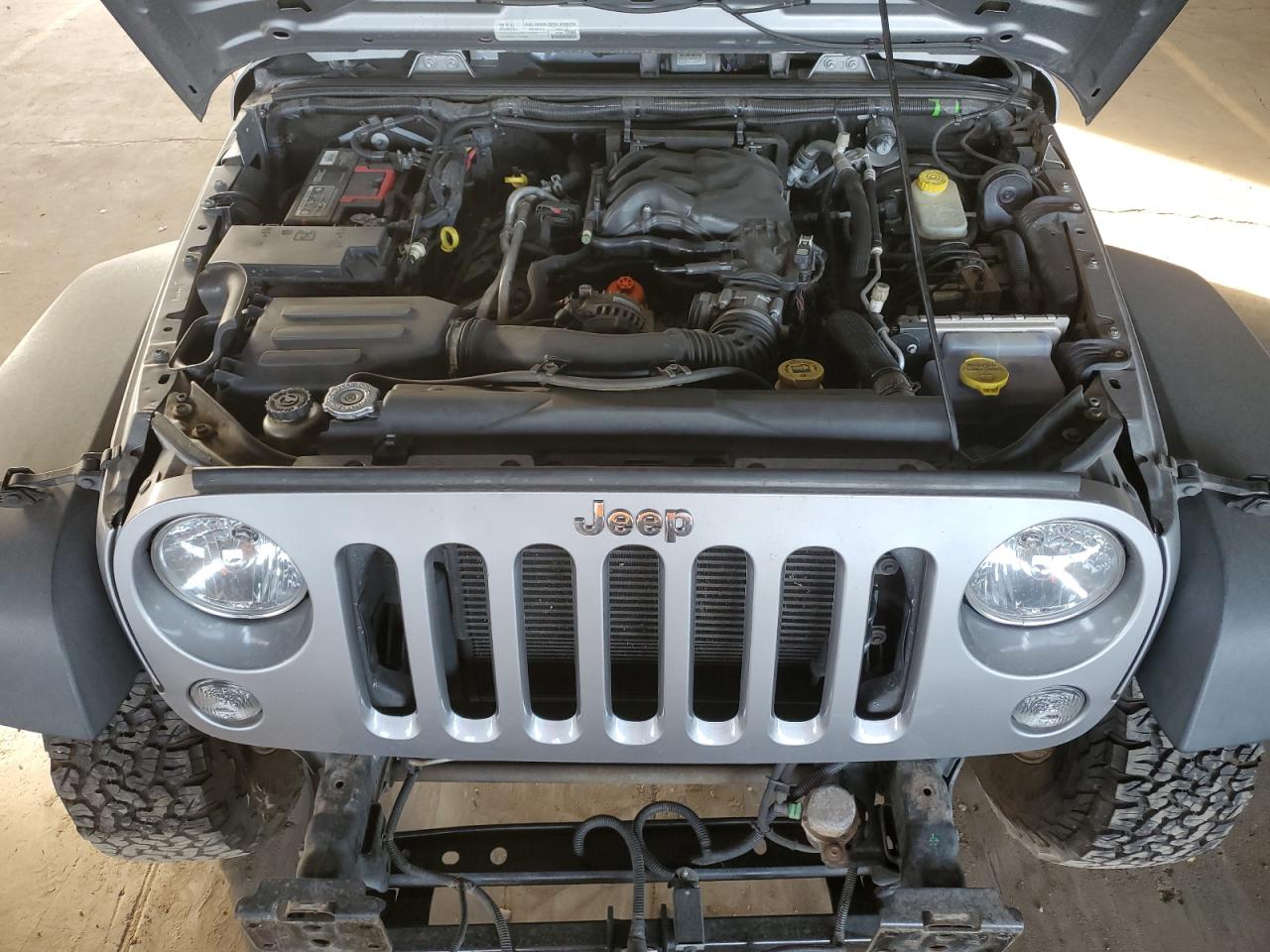 2015 Jeep Wrangler - Image 11