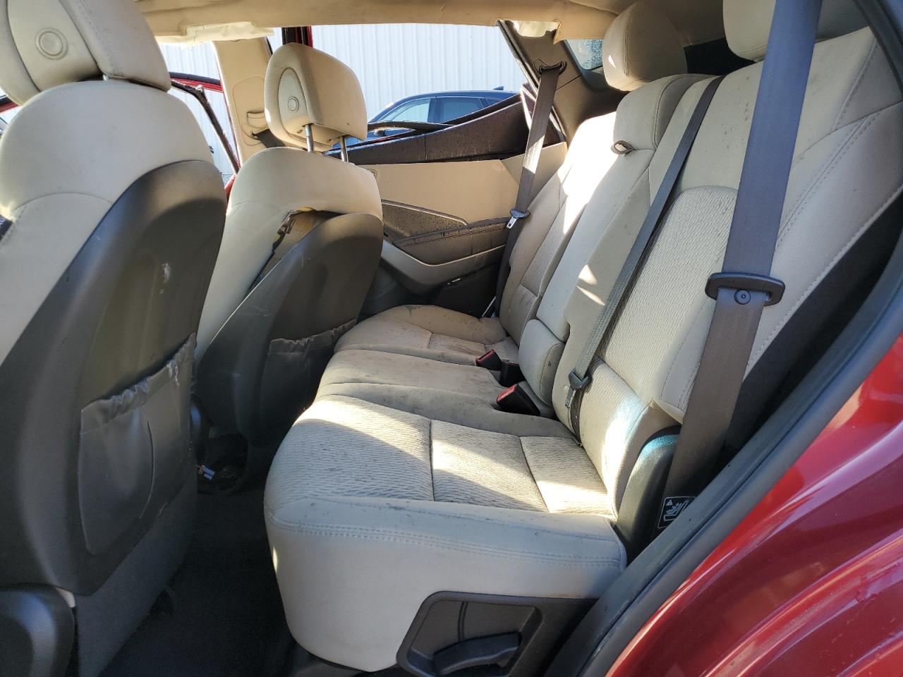 2013 Hyundai Santa Fe - Image 11