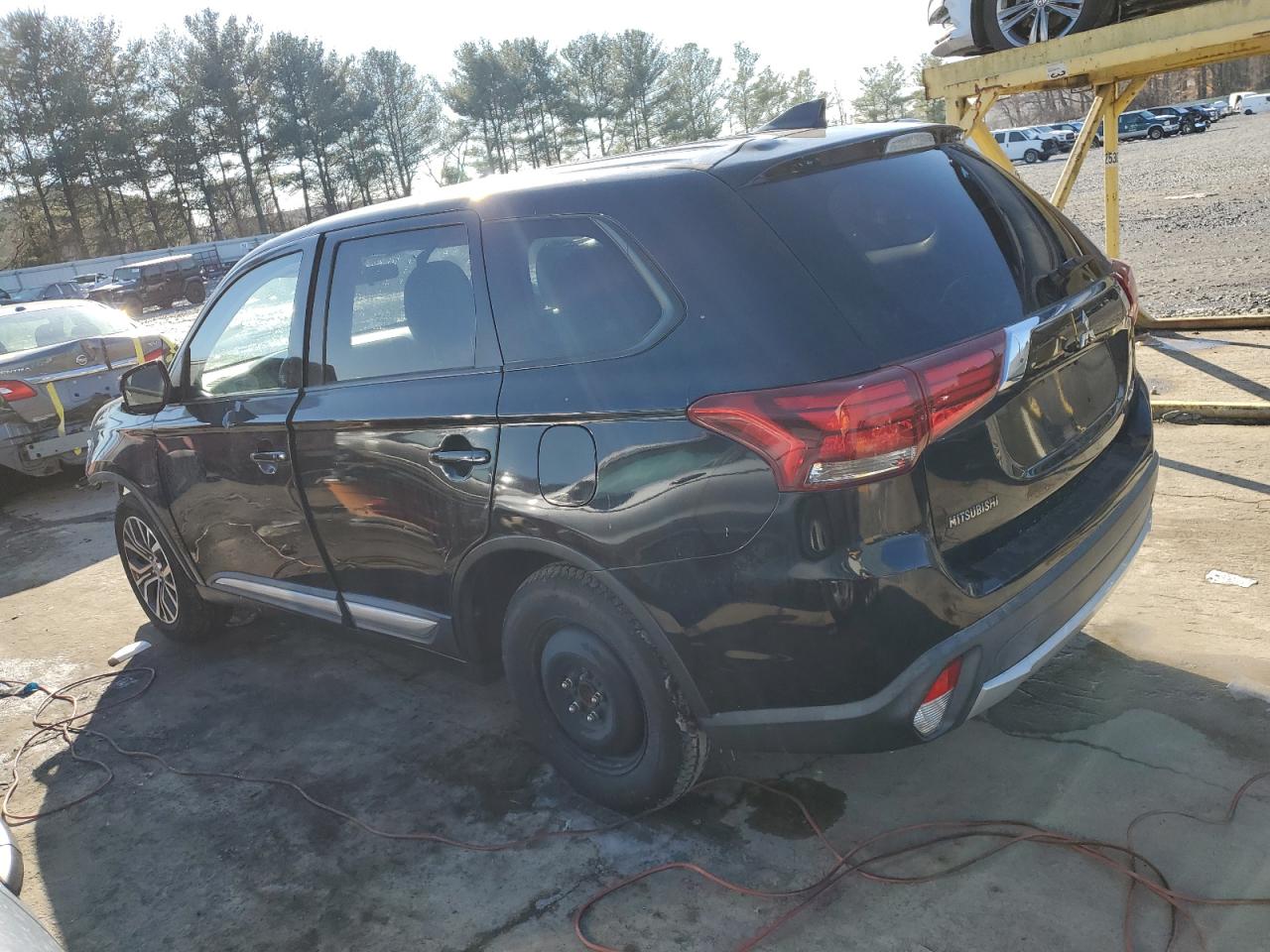 VIN JA4AD2A38JJ005966 2018 MITSUBISHI OUTLANDER no.2