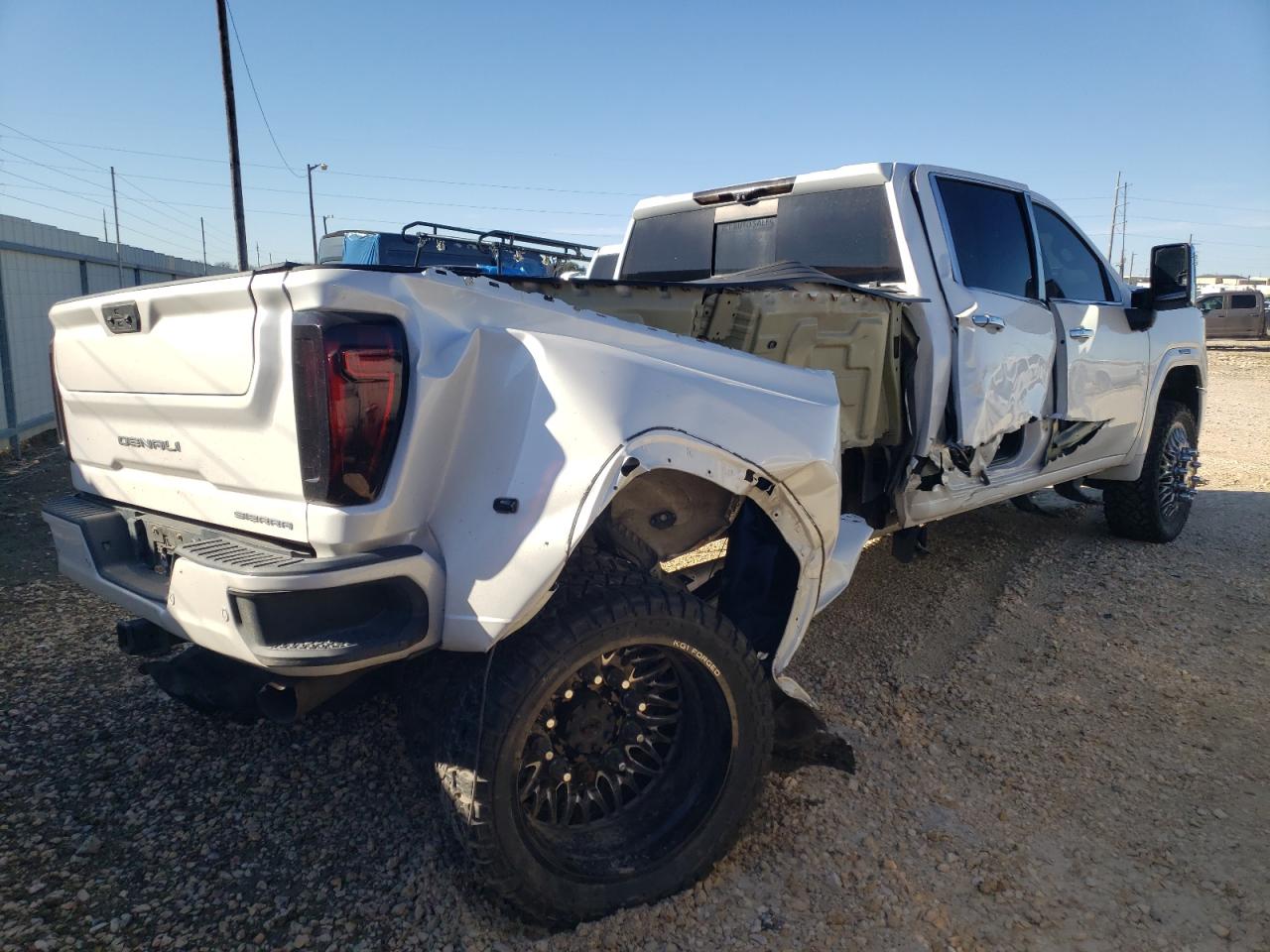 2021 GMC Sierra - Image 3