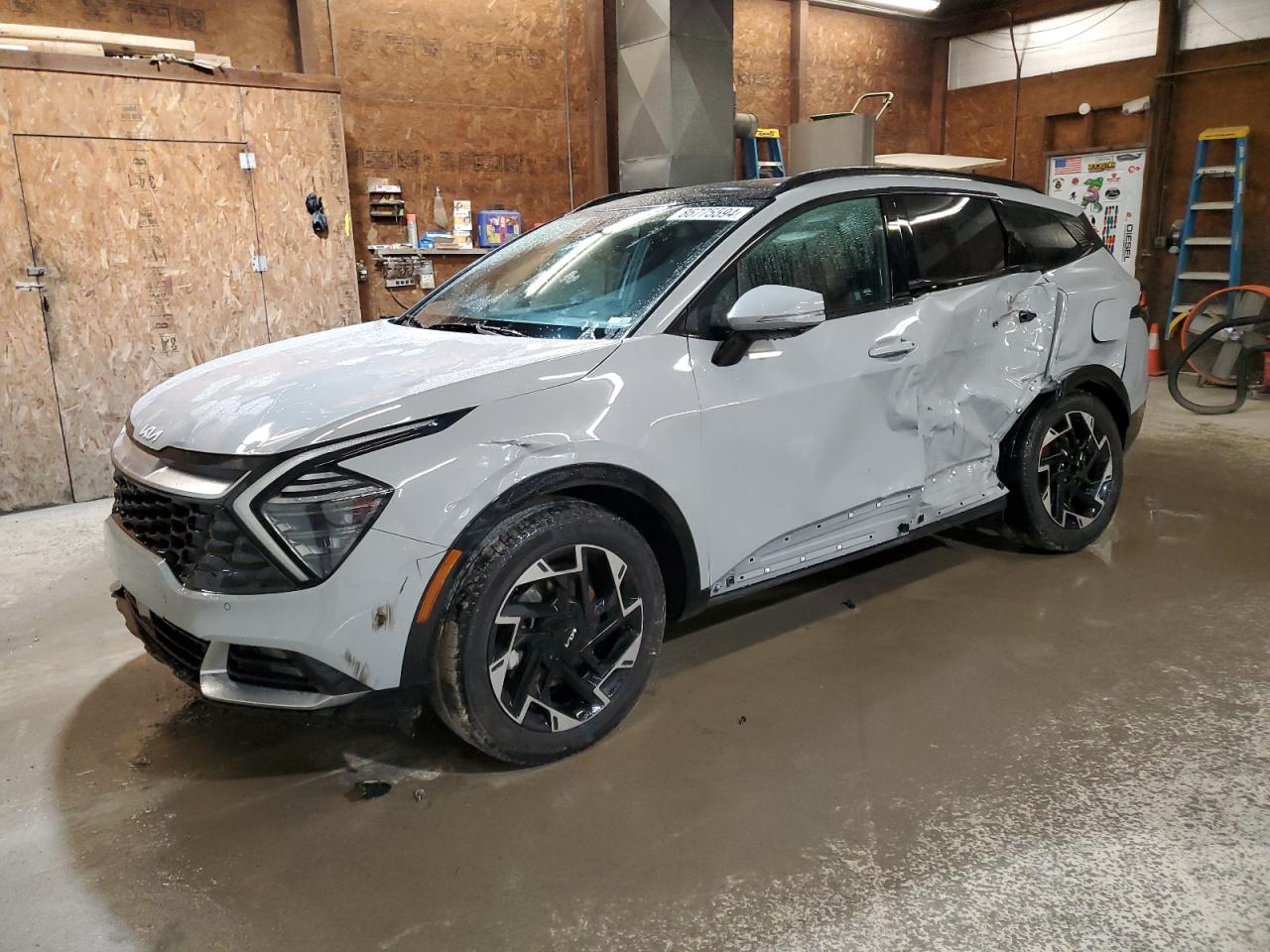 2023 Kia Sportage - Image 1