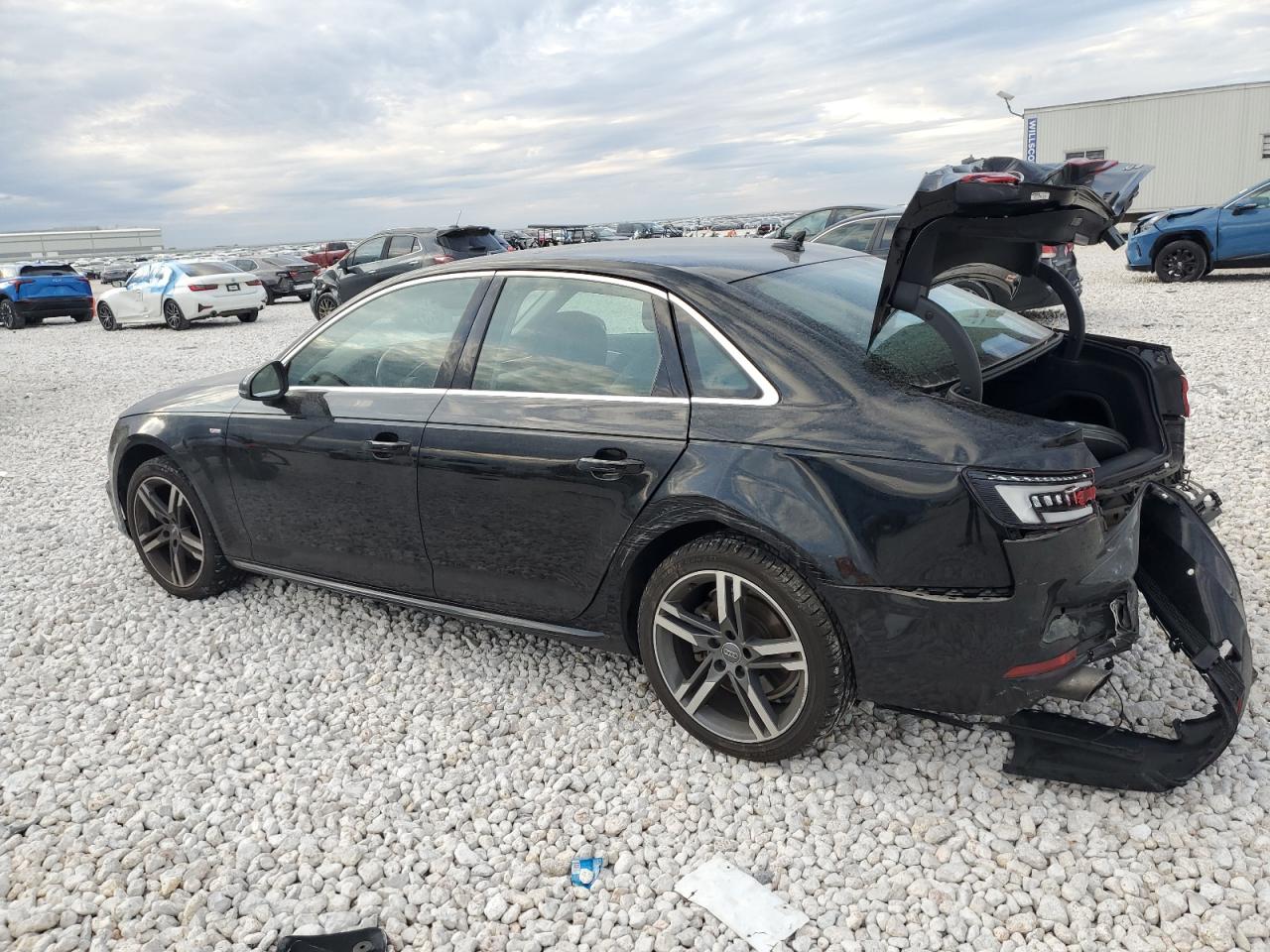 VIN WAULMAF40JA136591 2018 AUDI A4 no.2