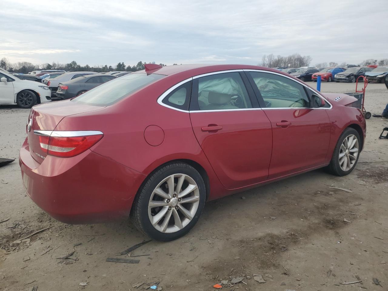 VIN 1G4PR5SK2G4101040 2016 BUICK VERANO no.3