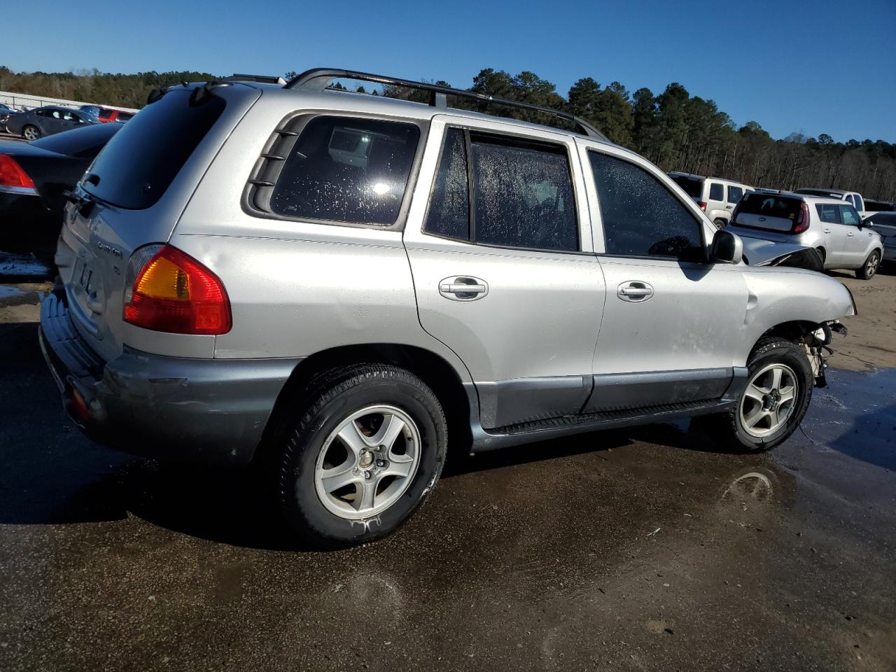 2004 Hyundai Santa Fe - Image 3
