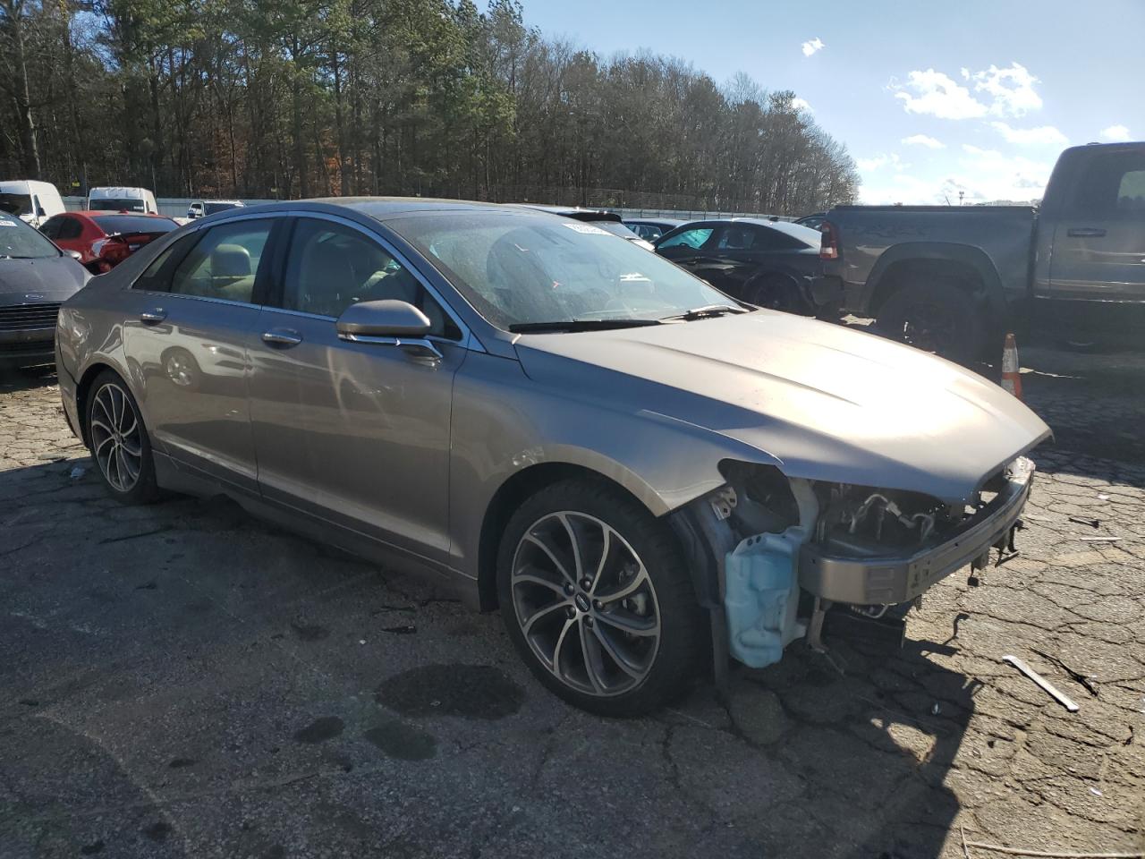 VIN 3LN6L5C99JR611067 2018 LINCOLN MKZ no.4