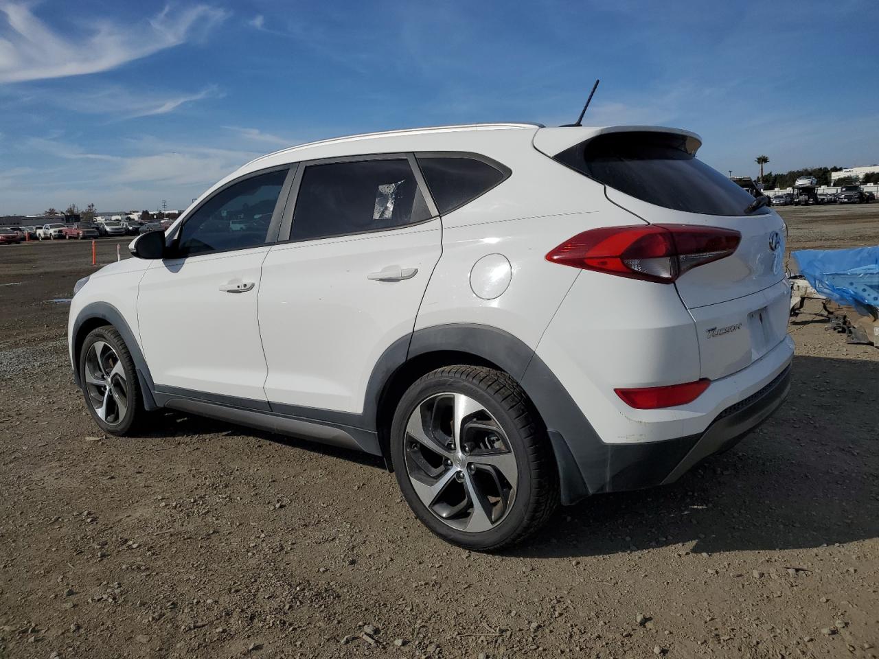 VIN KM8J33A2XGU075137 2016 HYUNDAI TUCSON no.2