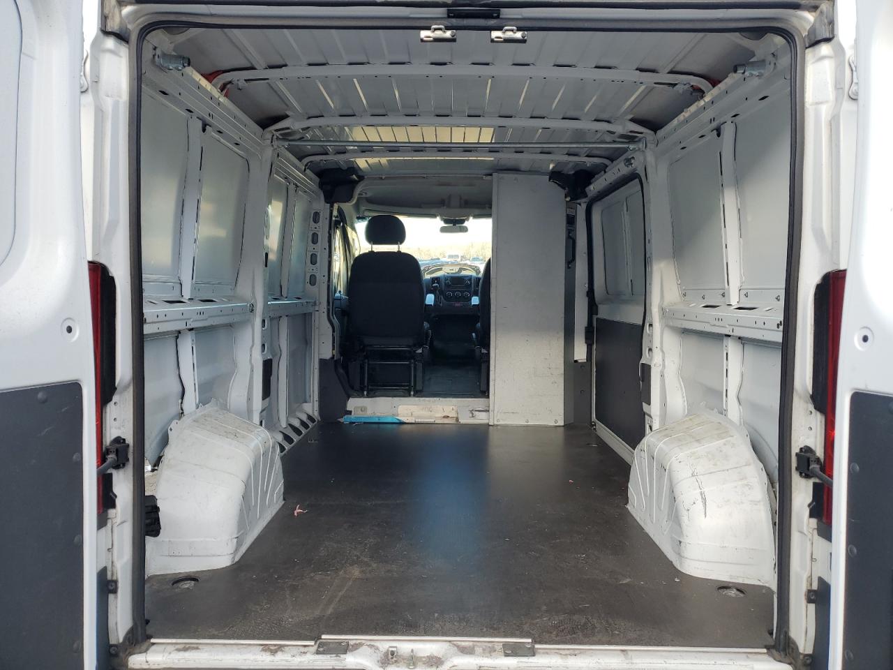 2017 RAM ProMaster City - Image 10