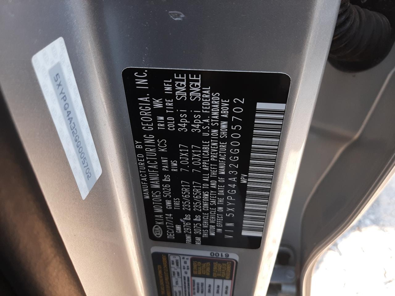 2016 Kia Sorento - Image 14