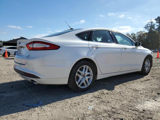 Седани FORD FUSION 2015 Білий