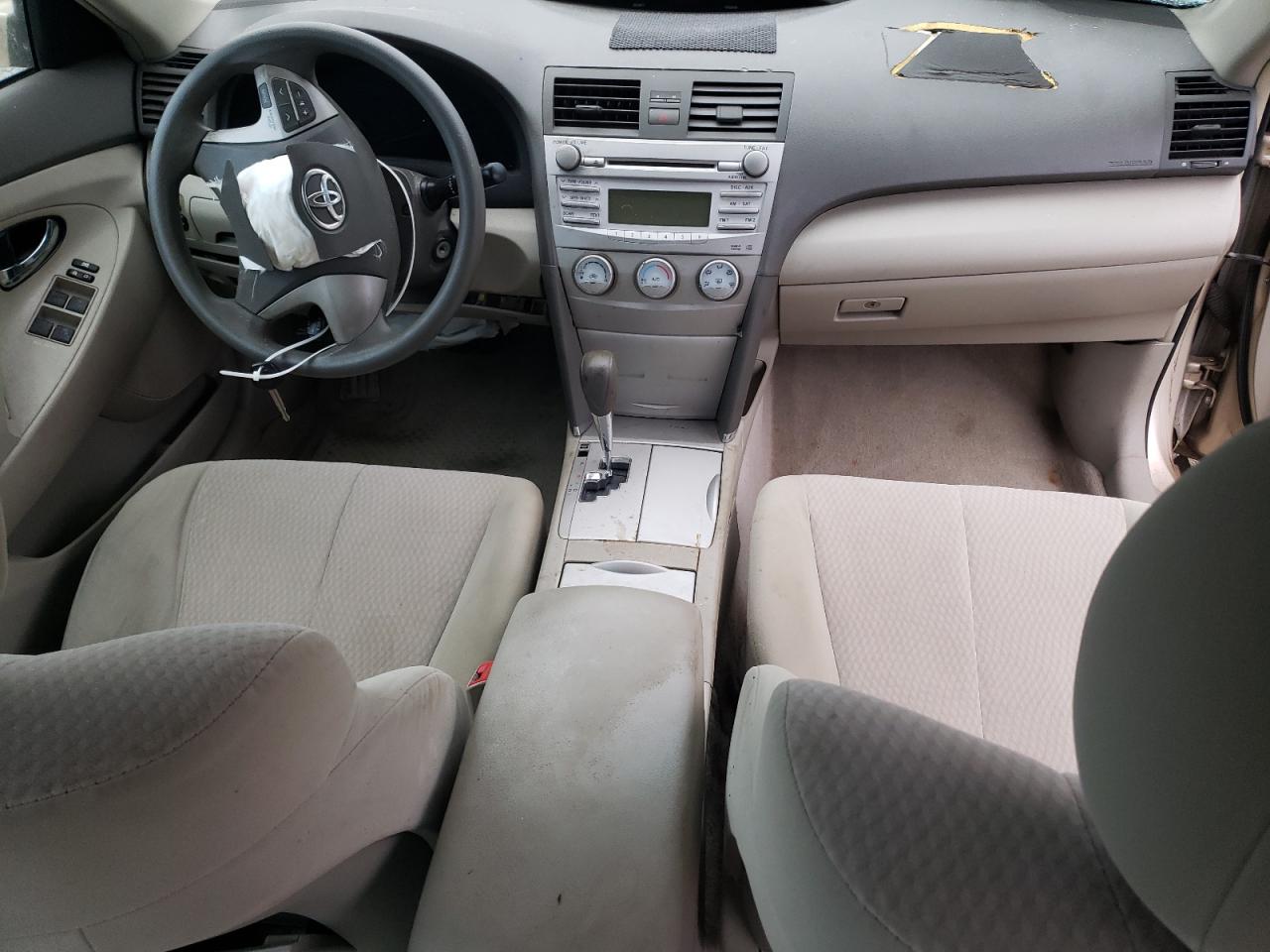 2010 Toyota Camry - Image 8