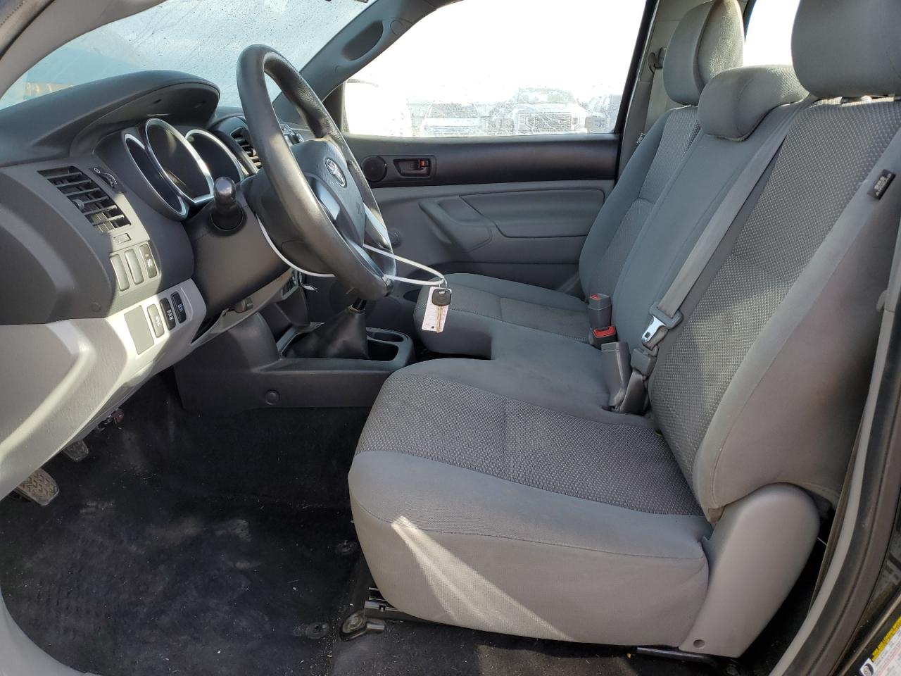 2013 Toyota Tacoma - Image 7