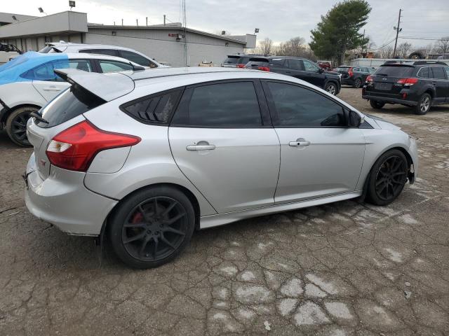 Hatchbacks FORD FOCUS 2013 Srebrny